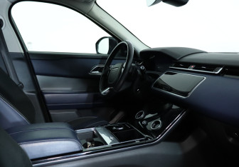 Подержанный автомобиль Land Rover Range Rover Velar 2019 года (11 фото)