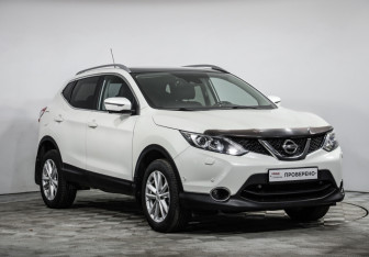 Подержанный автомобиль Nissan Qashqai 2014 года (3 фото)
