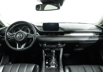 Подержанный автомобиль Mazda 6 Sedan 2018 года (13 фото)