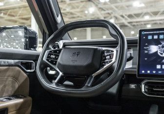 Подержанный автомобиль Jetour T2 2024 года (18 фото)
