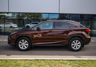 Подержанный автомобиль Lexus RX 2016 года (7 фото)