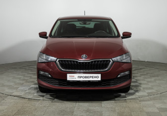 Подержанный автомобиль Skoda Rapid Liftback 2021 года (2 фото)