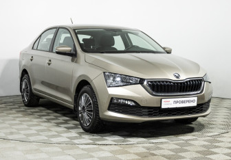 Подержанный автомобиль Skoda Rapid Liftback 2021 года (3 фото)