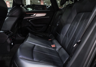Подержанный автомобиль Audi A6 Wagon 2020 года (14 фото)