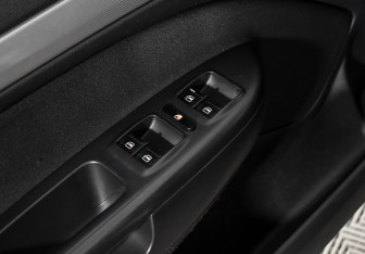 Подержанный автомобиль Skoda Octavia Liftback 2013 года (10 фото)