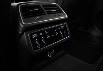 Подержанный автомобиль Audi A6 Wagon 2019 года (21 фото)