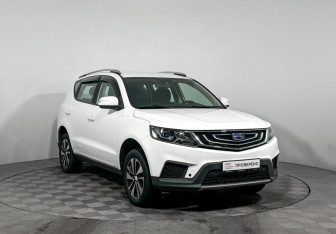 Подержанный автомобиль Geely Emgrand X7 2019 года (3 фото)