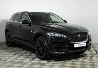 Подержанный автомобиль Jaguar F-Pace 2019 года (3 фото)