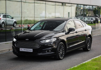 Подержанный автомобиль Ford Mondeo Sedan 2018 года (3 фото)