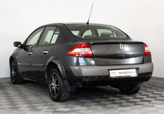 Подержанный автомобиль Renault Megane Sedan 2005 года (7 фото)