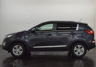 Подержанный автомобиль Kia Sportage 2012 года (8 фото)