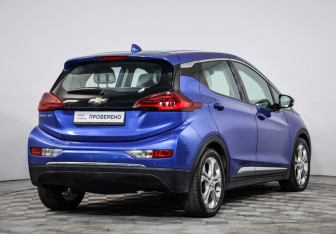 Подержанный автомобиль Chevrolet Bolt 2017 года (5 фото)