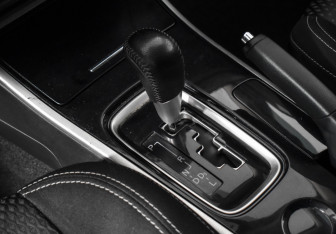 Подержанный автомобиль Mitsubishi Outlander 2019 года (12 фото)