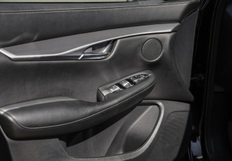 Подержанный автомобиль Infiniti QX50 2019 года (21 фото)
