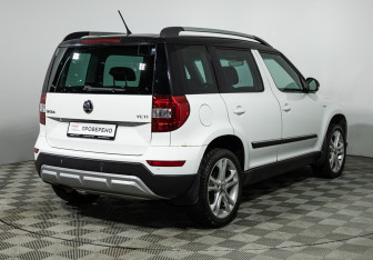 Подержанный автомобиль Skoda Yeti 2016 года (5 фото)