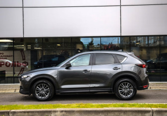 Подержанный автомобиль Mazda CX-5 2018 года (9 фото)