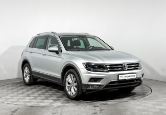 Подержанный автомобиль Volkswagen Tiguan 2017 года (3 фото)