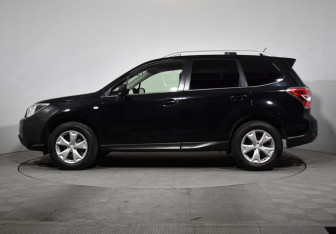 Подержанный автомобиль Subaru Forester Suv 2014 года (7 фото)