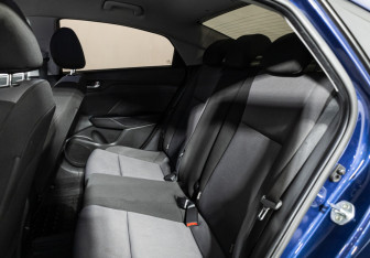 Подержанный автомобиль Hyundai Solaris Sedan 2021 года (10 фото)