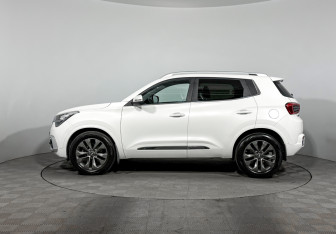 Подержанный автомобиль Chery Tiggo 4 2019 года (8 фото)