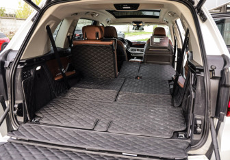 Подержанный автомобиль BMW X7 2021 года (39 фото)