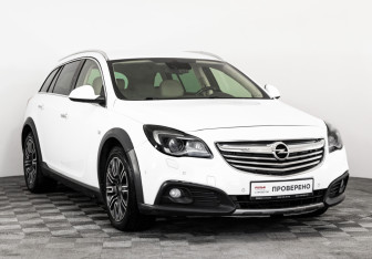 Подержанный автомобиль Opel Insignia Wagon 2014 года (3 фото)