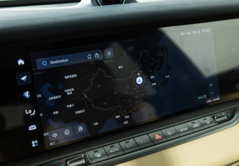 Подержанный автомобиль Voyah Free 2023 года (15 фото)