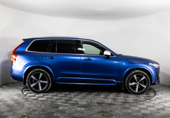 Подержанный автомобиль Volvo XC90 2016 года (5 фото)