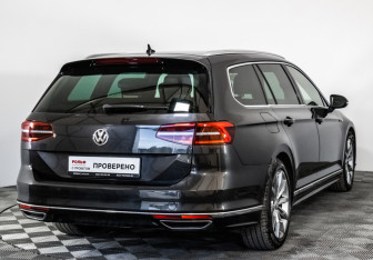Подержанный автомобиль Volkswagen Passat Wagon 2018 года (5 фото)