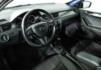 Подержанный автомобиль Skoda Rapid Liftback 2019 года (11 фото)