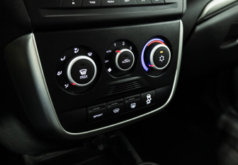 Подержанный автомобиль LADA (ВАЗ) Granta Liftback 2019 года (16 фото)