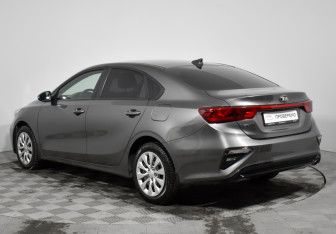 Подержанный автомобиль Kia Cerato Sedan 2020 года (8 фото)
