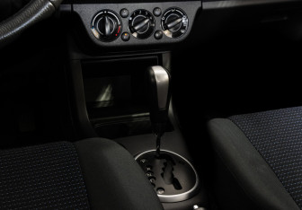 Подержанный автомобиль Suzuki Swift Hatchback 2010 года (12 фото)