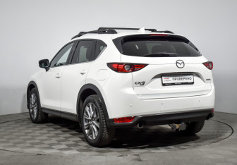 Подержанный автомобиль Mazda CX-5 2020 года (7 фото)