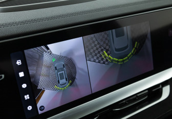 Подержанный автомобиль Geely Monjaro 2024 года (19 фото)