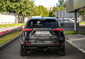 Подержанный автомобиль Lexus NX 2017 года (7 фото)