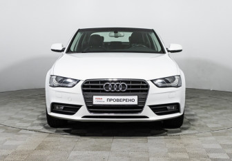 Подержанный автомобиль Audi A4 Sedan 2015 года (2 фото)