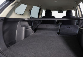 Подержанный автомобиль Mitsubishi Outlander 2022 года (30 фото)