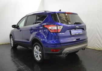 Подержанный автомобиль Ford Kuga 2019 года (7 фото)