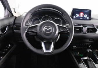 Подержанный автомобиль Mazda CX-5 2021 года (10 фото)