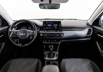 Подержанный автомобиль Kia Seltos 2021 года (12 фото)