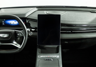 Подержанный автомобиль Geely Preface 2024 года (14 фото)