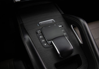 Подержанный автомобиль Mercedes-Benz GLE 2018 года (15 фото)