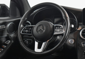 Подержанный автомобиль Mercedes-Benz GLC Coupe 2020 года (14 фото)