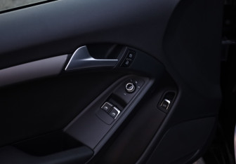 Подержанный автомобиль Audi A5 Coupe 2013 года (14 фото)