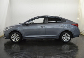 Подержанный автомобиль Hyundai Solaris Sedan 2018 года (8 фото)