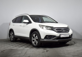 Подержанный автомобиль Honda CR-V 2013 года (3 фото)