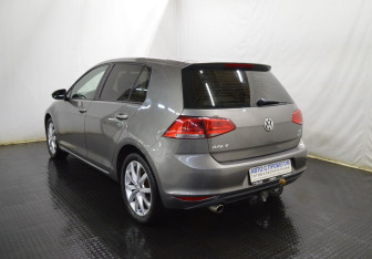 Подержанный автомобиль Volkswagen Golf Hatchback 2013 года (7 фото)