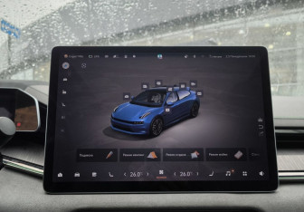 Подержанный автомобиль Zeekr 001 2023 года (19 фото)