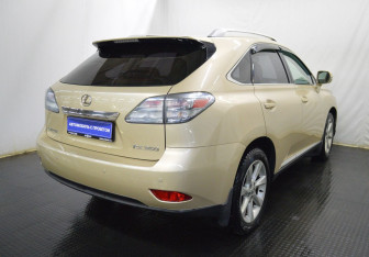 Подержанный автомобиль Lexus RX 2010 года (5 фото)